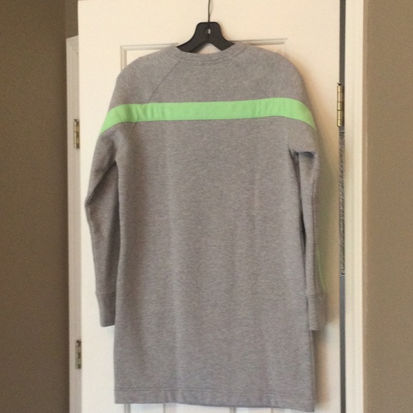 NWT Athleta Round Trip Sweatshirt Dress Grey Heather, Sz Xs - Picture 4 of 7